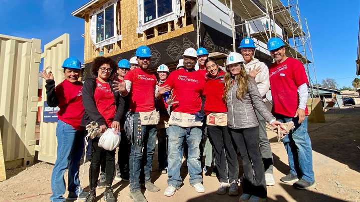 Habitat for Humanity Central Arizona receives $85,000 grant from Wells Fargo