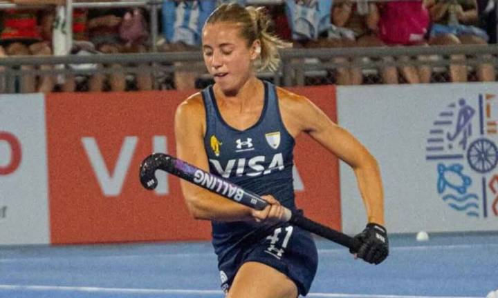 Con el debut de otra bahiense, Las Leonas empataron y lograron punto bonus ante Alemania