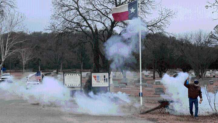 Wreaths Across America ceremony Dec. 13 at Greenleaf Cemetery