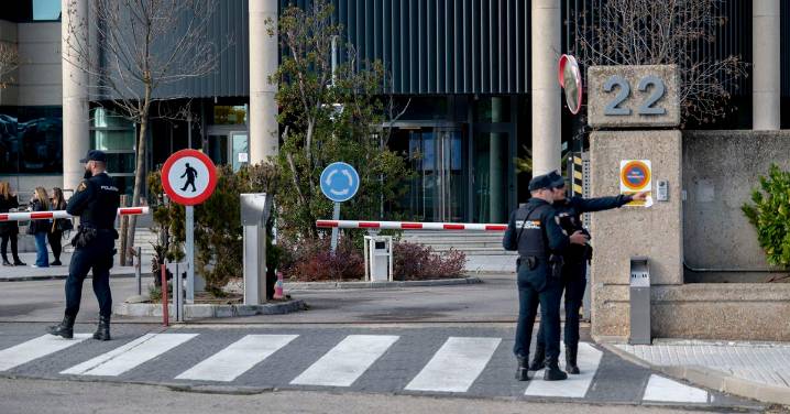 El juez deja en libertad a los cuatro detenidos por el caso Plus Ultra