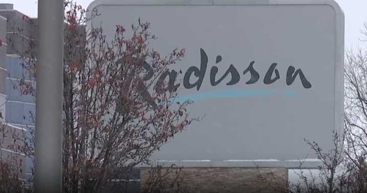 Man shot & killed at Radisson Hotel in Southfield