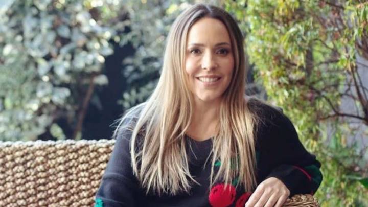 "Por ti, por mí, por todas": Maly Jorquiera revoluciona las redes sociales tras posar con Jean Philippe Cretton