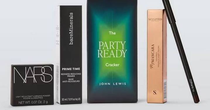 Shoppers can get full size Mac product for £3 in 'really nice Christmas gift' deal