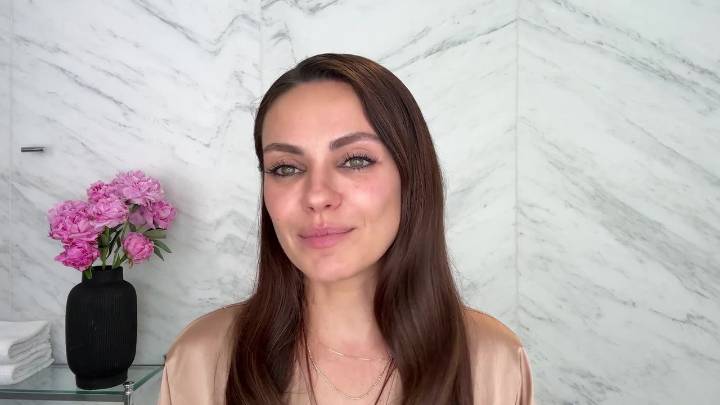 Mila Kunis’s Secret to Quick, Super Snatched Glam