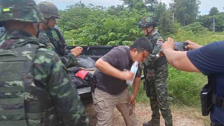 Thailand strikes Cambodia as Trump-brokered peace verges on collapse; thousands flee border areas