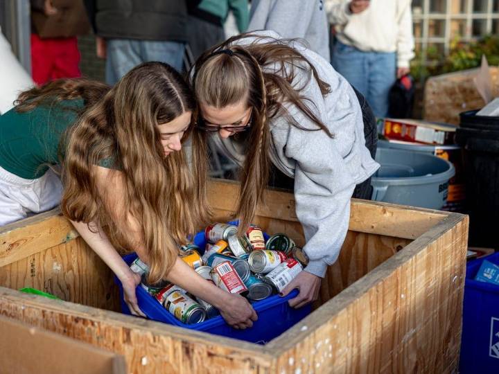Expected rise in food costs 'will definitely put pressures' on families, says food bank