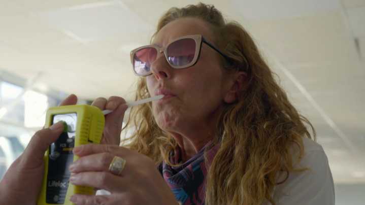 El enfado de Rocío Carrasco al cuestionar su sobriedad: "Hágame ahora mismo un test de alcoholemia"