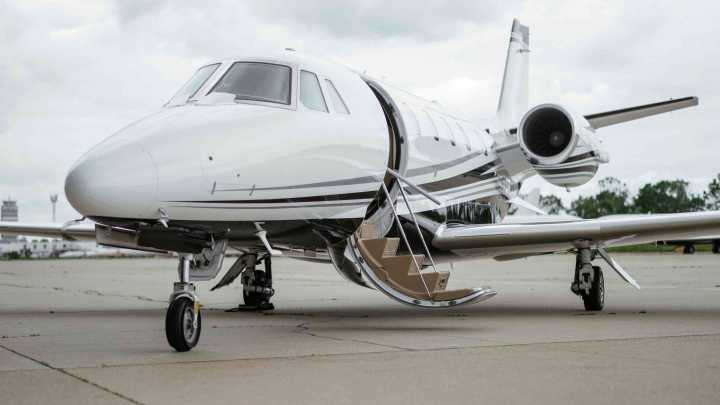 Empresa Queretana Gestionó Vuelo Privado Vinculado a la Ruta de Escape de María Corina Machado