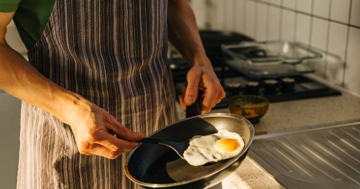 Gordon Ramsay always adds 1 extra thing to pan to make perfect fried eggs