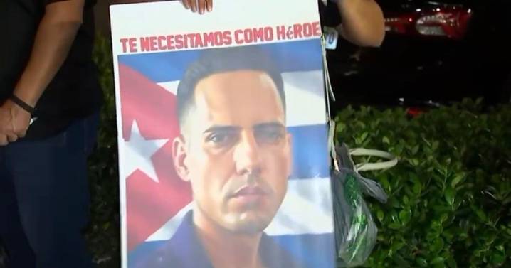 Cubanos en Miami realizan vigilia por preso político en huelga de hambre en Cuba