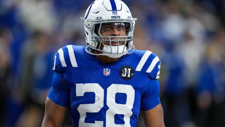 2025 Week 14 Fantasy Football Rankings: RB