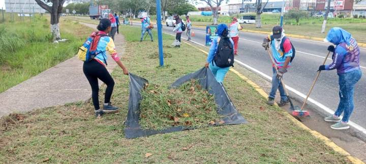 Avanza revitalización de avenida Guayana