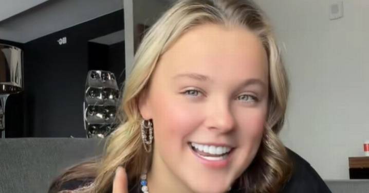 JoJo Siwa 'not in the clear' as she speaks out after concerning hosptail dash