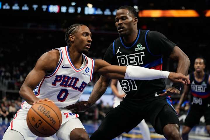 Watch 76ers vs. Warriors NBA game tonight, free Streameast alternatives, start time, TV channel