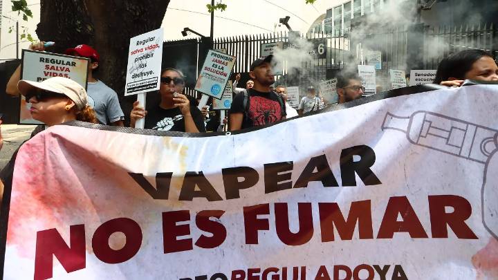 Diputados aprueban en lo general prohibición total de vapeadores y cigarros electrónicos