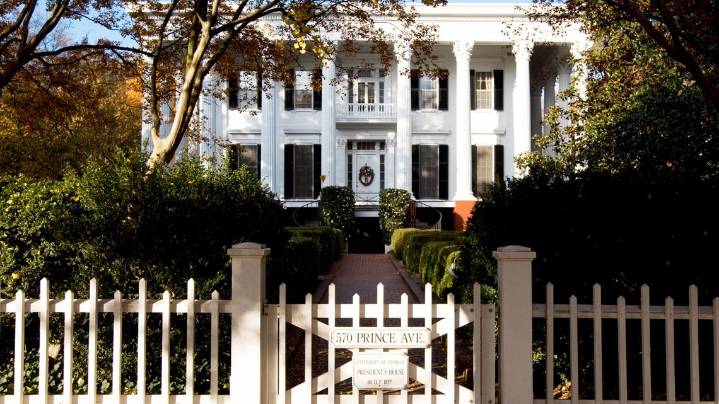 New plan to transform UGA president's home into a hotel