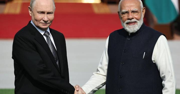 Putin and Modi hold talks and announce expansion of Russia