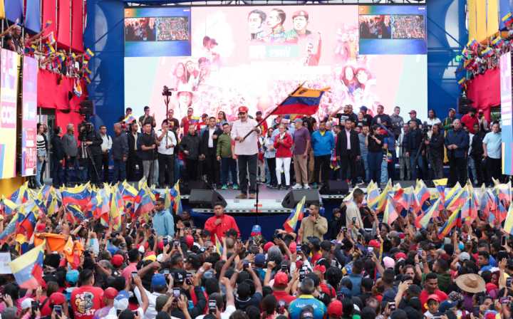 Toman juramento a los Comandos de Comunidades Bolivarianas Integrales