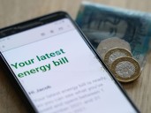 Energy firms told to pass on £150 discount to customers on fixed tariffs