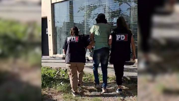 Alto Verde: detienen a un hombre por prender fuego la casa de su expareja mientras dormía