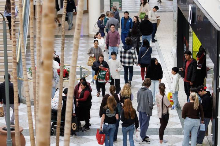 Cyber Monday spending pace lags Black Friday for second year