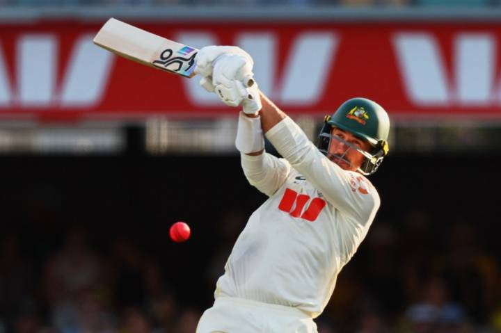Starc torments England with the bat in 2nd Ashes test