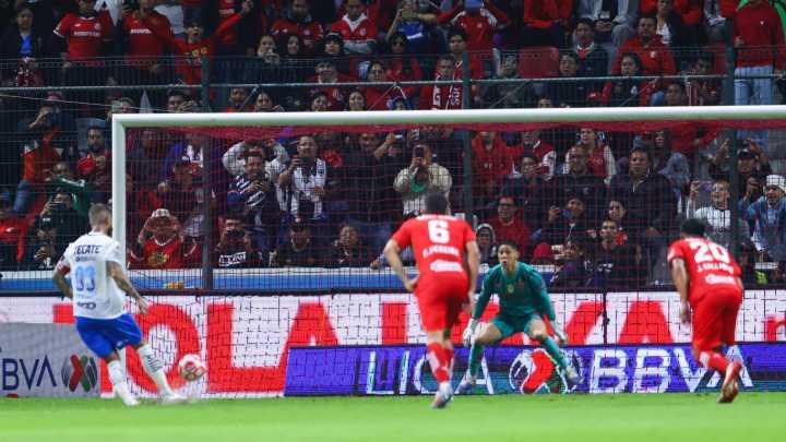 Pronóstico Monterrey vs Toluca: Antecedentes y Cómo Llegan a la Semifinal de Liga MX 2025