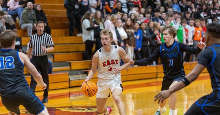 Glenbard East gets complete team effort in high-scoring victory over St. Charles North – Shaw Local