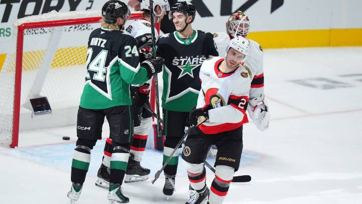 Johnston’s hat trick leads Stars past Senators for fourth consecutive win