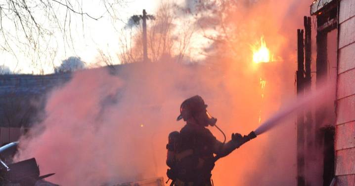 Fire destroys Omak home