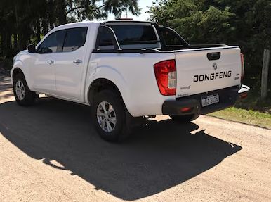 China inunda el mundo con autos a gasolina que no puede vender en casa