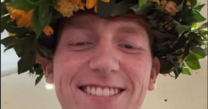 I'm A Celebrity's Angry Ginge takes aim at estranged dad as he refuses to ditch jungle crown