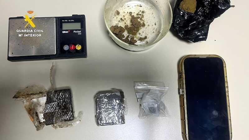 Detenido un hombre tras ser sorprendido con 100 gramos de hachís en Yuncos