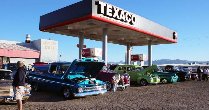 From Tonka to Thunderbirds: 10th Annual Toys for Kids Car Show wheels out Christmas fun
