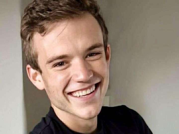 Murió a los 27 años Scott Finn, estrella del cine porno