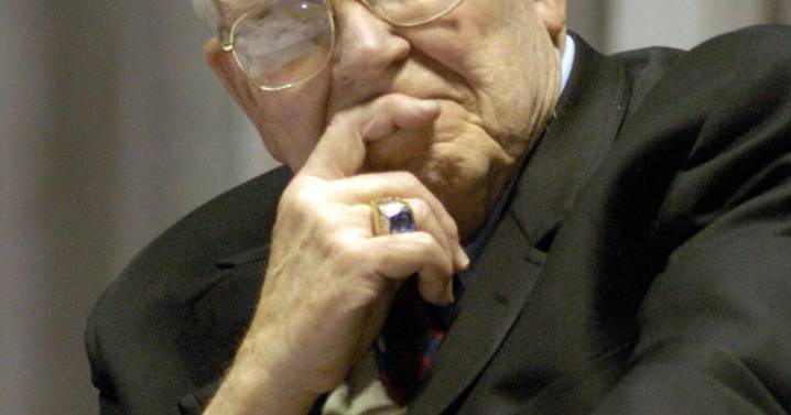 Ex-SEC commissioner Roy Kramer, whose vision paved the way for college football playoffs, dies at 96