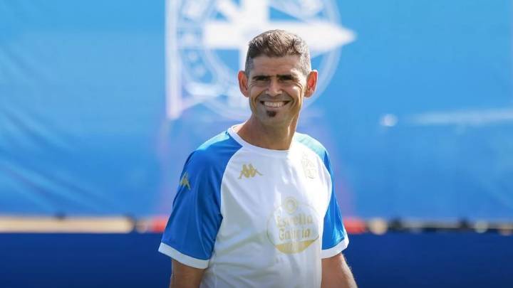 Hidalgo quere ter todos os xogadores "enchufados"