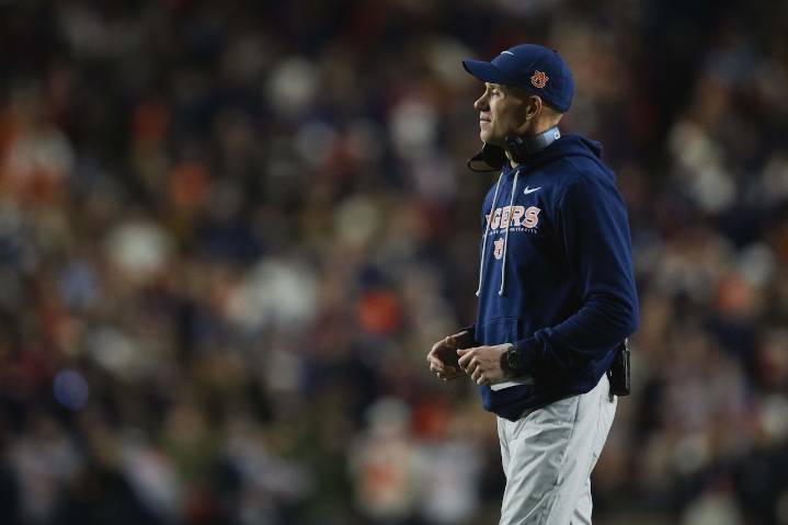 What does DJ Durkin staying as defensive coordinator mean for Auburn football?