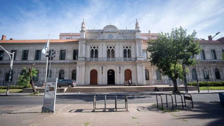 Asamblea Universitaria en Santa Fe: por primera vez, una mujer será rectora de la UNL