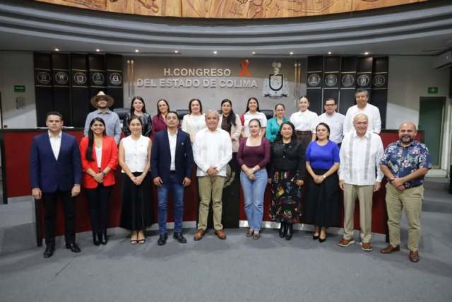 Crecimiento histórico se refleja en mejores salarios, afirma secretario de Desarrollo Económico en el Congreso