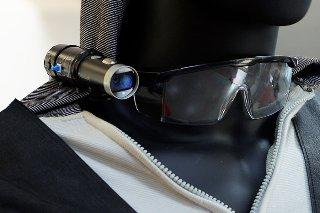 Casaca inteligente y diagnóstico móvil: dos ayudas para la discapacidad visual