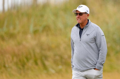 Support Pours In From Phil Mickelson as ASU Football Coach Chokes Back Tears in Public Phil Mickelson steps in to show support for Arizona State football’s head coach after a tearful on