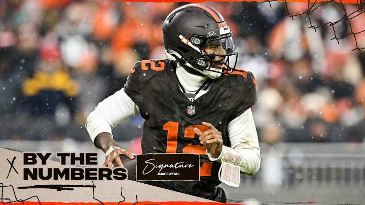 Shedeur Sanders throws for a career-high 364 yards in loss to Titans