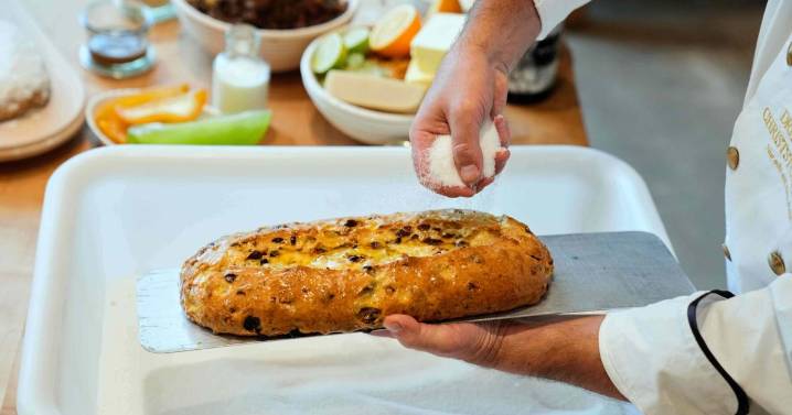 German bakers bring Christmas specialty to life with rich tradition and sweetness