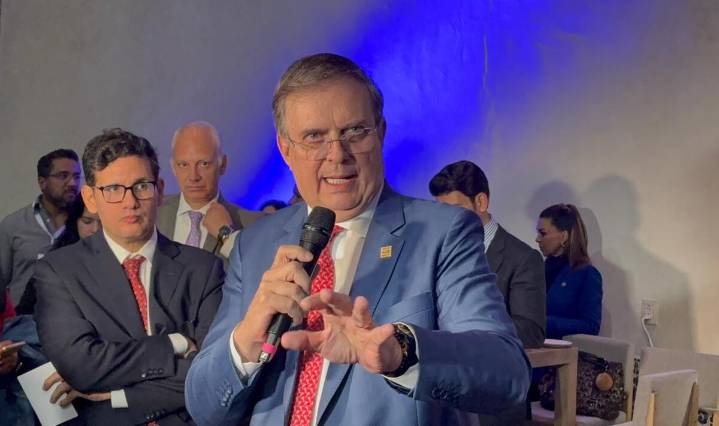 Aranceles, para proteger 350 mil empleos: Ebrard