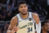 Reggie Miller’s Blockbuster Giannis Antetokounmpo Trade Sees $243.3M Knicks Stars Join Bucks NBA Hall of Famer Reggie Miller has proposed a blockbuster trade that would send Giannis Antetokounmpo to N