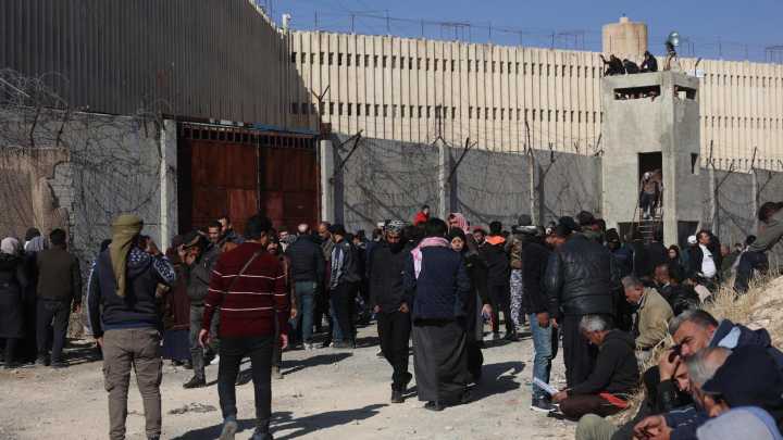 El retorno de la última 'novia yihadista' española reaviva el debate: ¿víctima o amenaza?