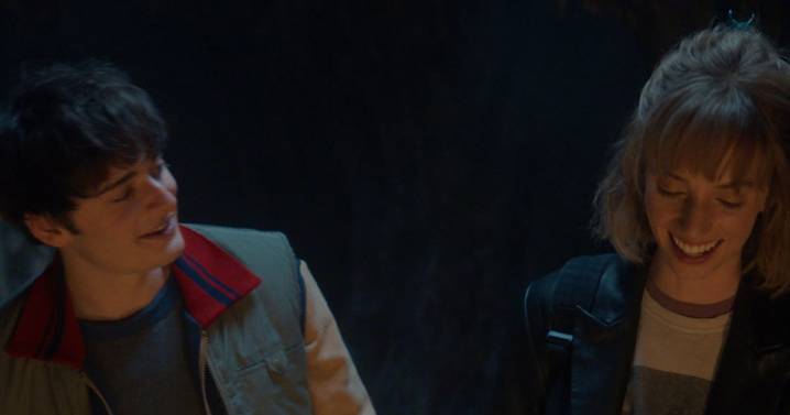 Stranger Things Season 5 Editing Error: Tape Mark Video