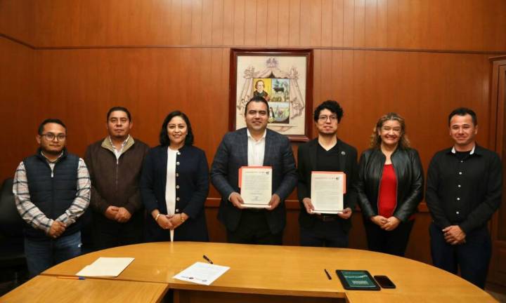 Firman Convenio Colón y INSUS