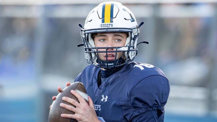 Massapequa's Luke Garguilo wins Don Snyder award as Nassau's top QB